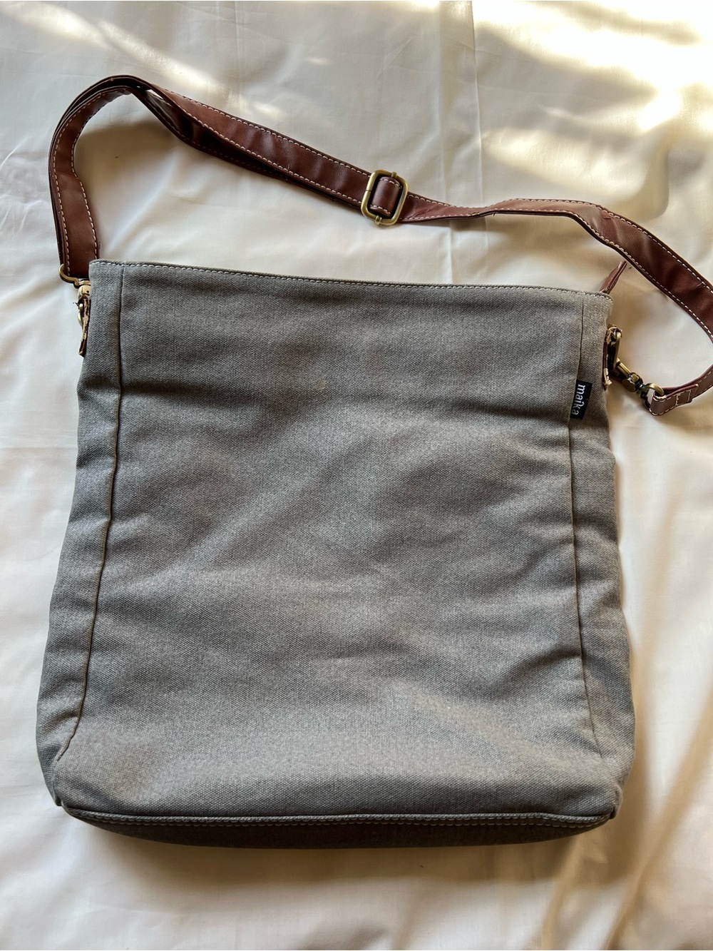 Maika CROSSBODY BAG - WAXED ASH